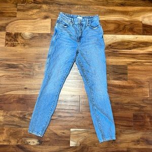 Good American - High Rise Jeans - Size 8